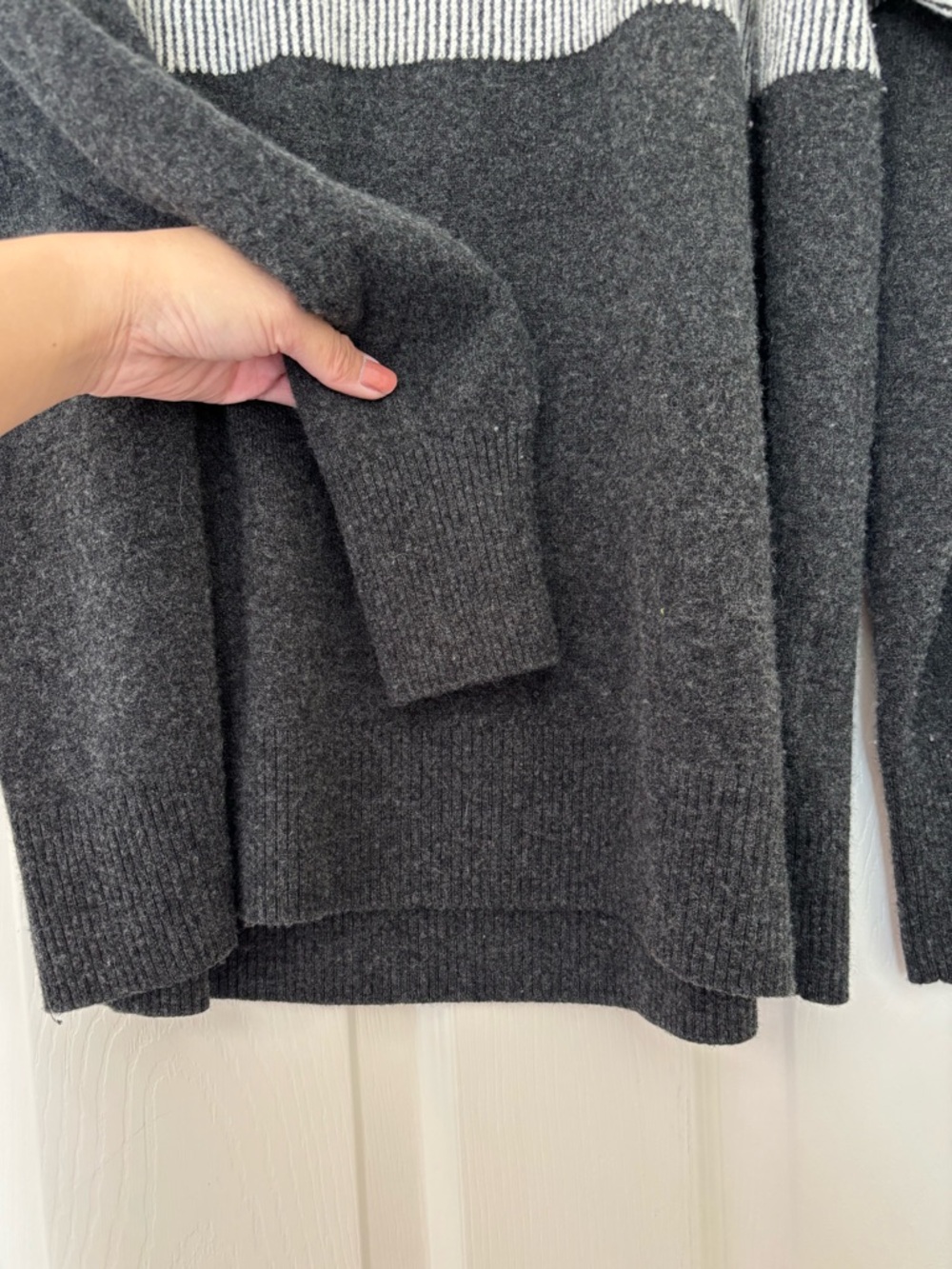 Summersalt The Luxe Cashmere and Wool Blend Two Tone Ribbed Funnel Neck Sweater - Picture 4 of 6